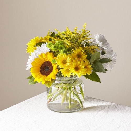 The FTD Hello Sunshine Bouquet